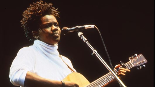 Tracy Chapman’s Self-Titled Debut Album: A Quiet Revolution Roars