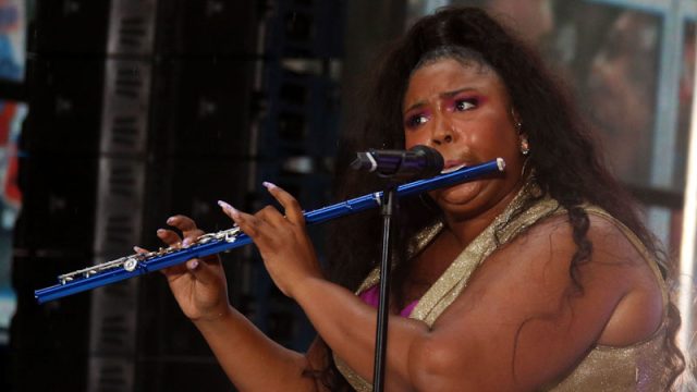 Lizzo flute